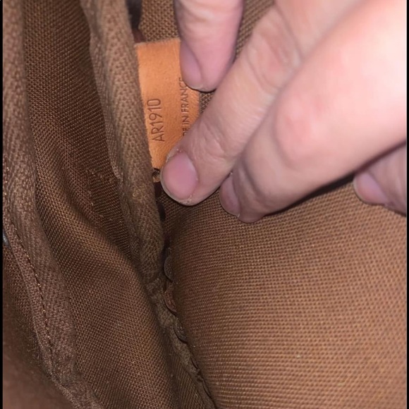 Vintage Louis Vuitton bag - Picture 7 of 12